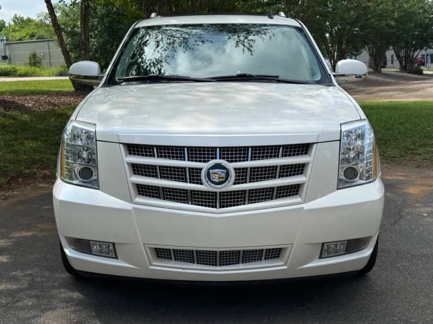 2012 Cadillac Escalade ESV Premium photo 1