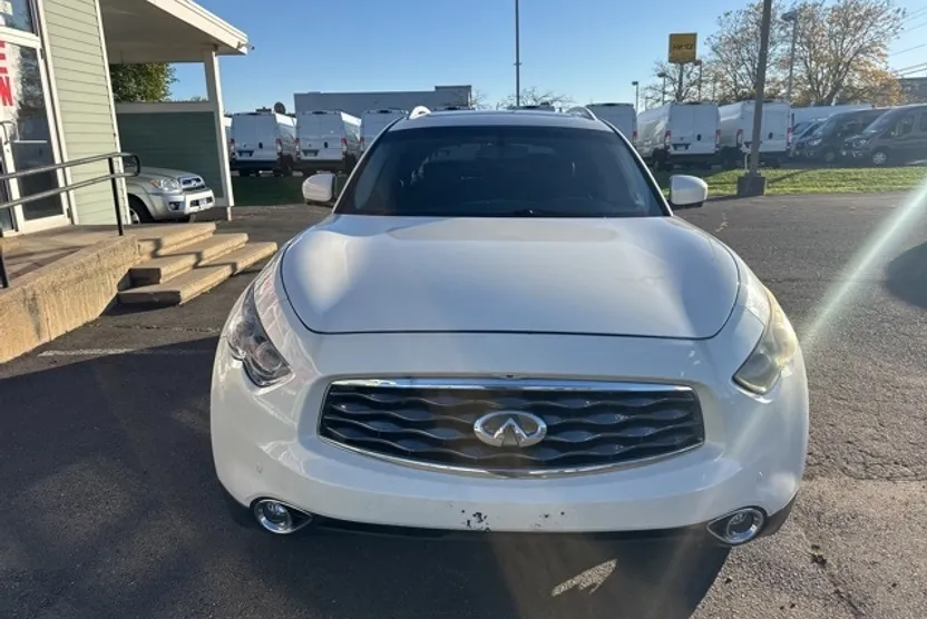 2009 Infiniti FX35 Base photo 1