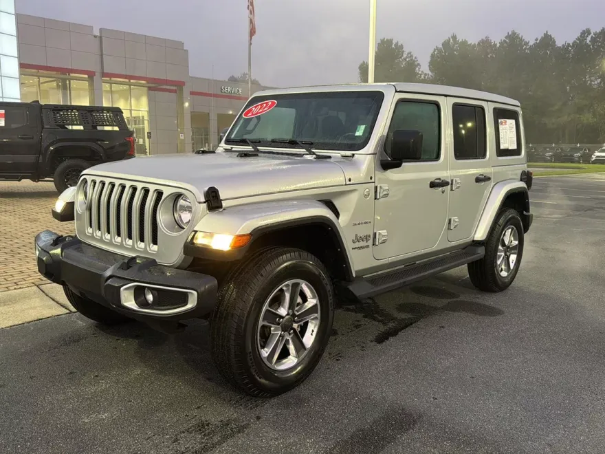 2022 Jeep Wrangler Unlimited Sahara photo 1