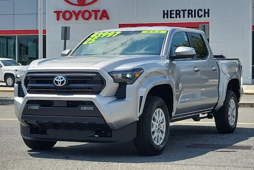 2025 Toyota Tacoma SR5 Double Cab photo 1