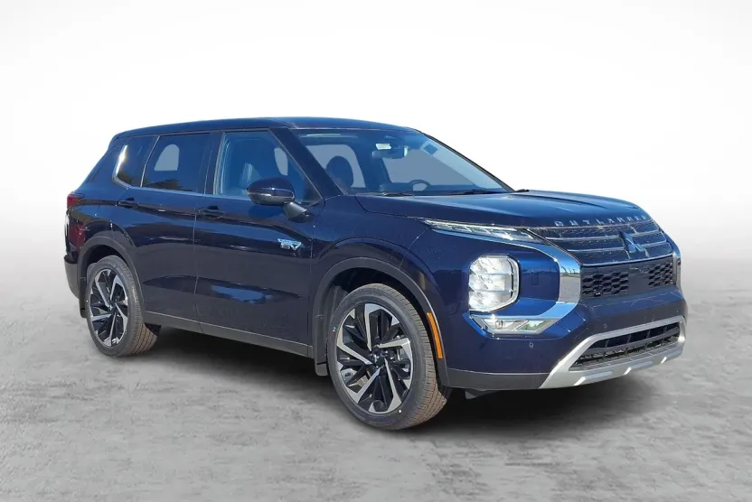 2024 Mitsubishi Outlander PHEV SE S-AWC photo 1