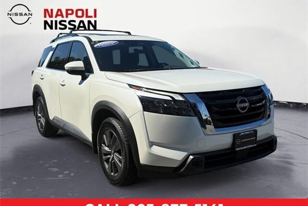 2023 Nissan Pathfinder SV photo 1