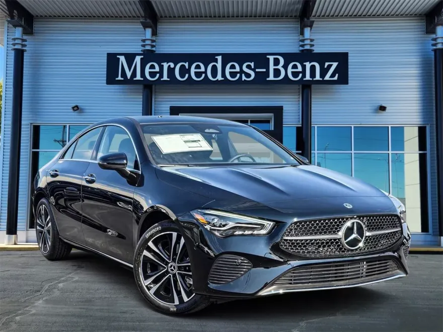 2025 Mercedes Benz CLA 250 4MATIC photo 1