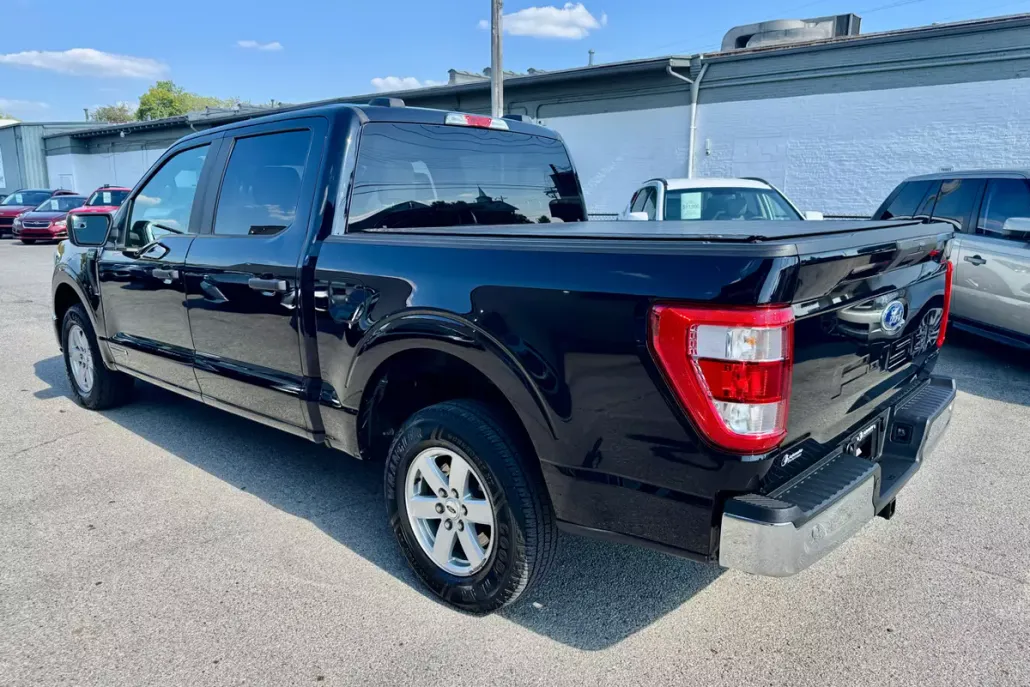 2022 Ford F-150 XL photo 1
