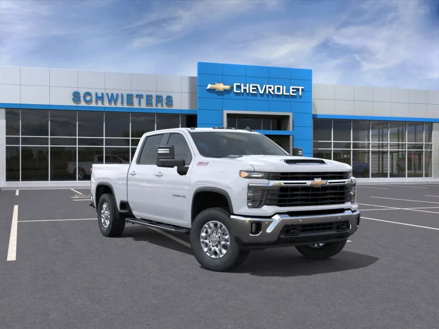 2026 Chevrolet Silverado 3500HD LT photo 1