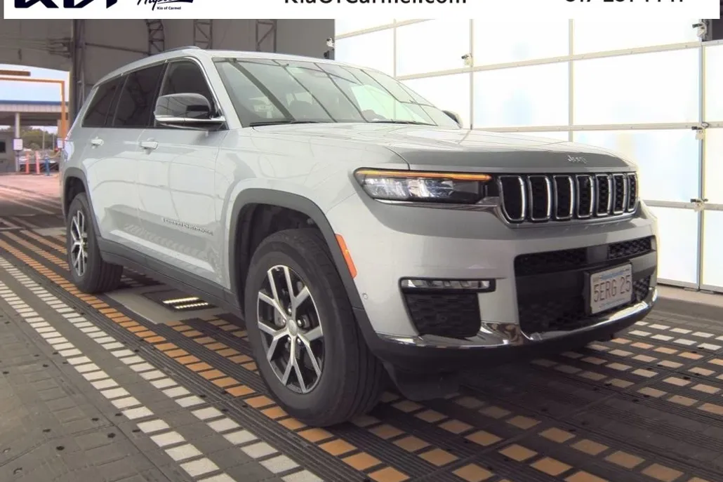 2024 Jeep Grand Cherokee Limited photo 1