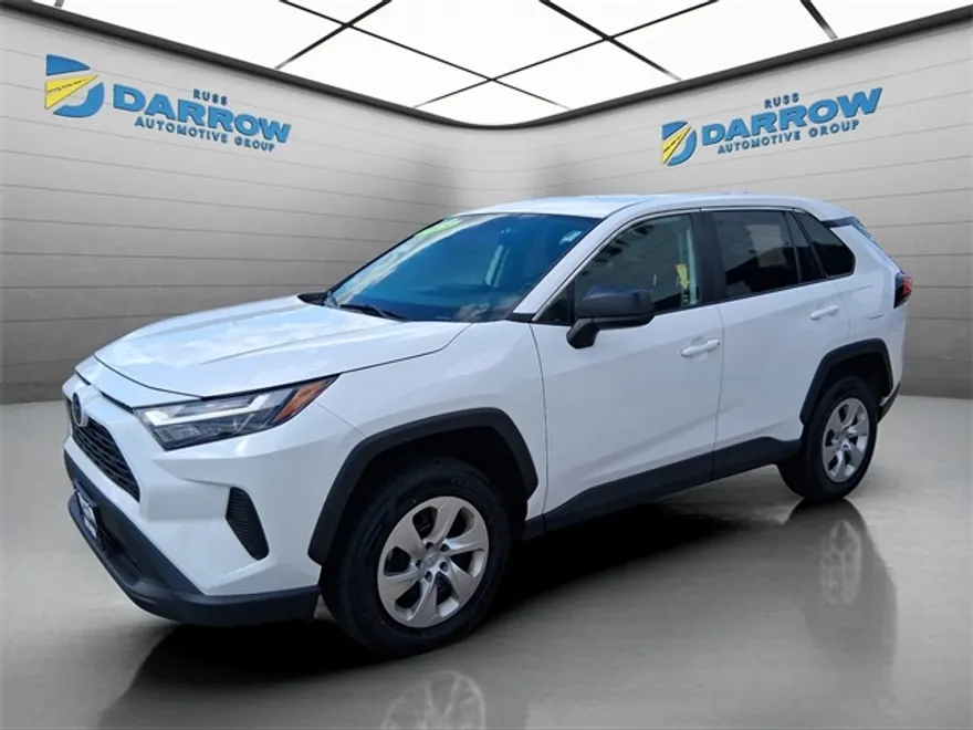 2023 Toyota RAV4 LE photo 1