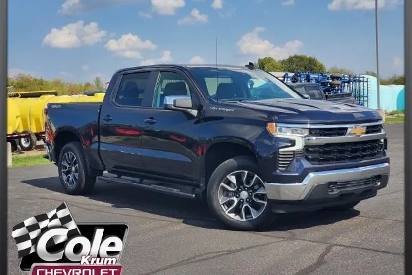 2022 Chevrolet Silverado 1500 LT photo 1