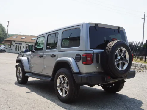 2018 Jeep Wrangler Unlimited Sahara photo 4