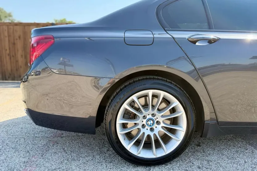 2013 Bmw 750Li / ALPINA B7 photo 1