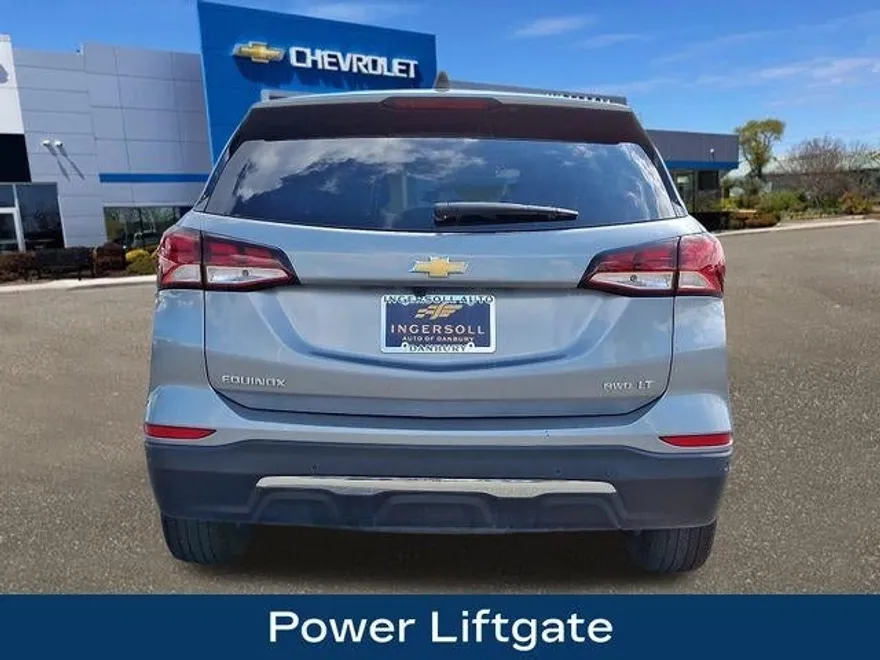 2024 Chevrolet Equinox LT photo 1