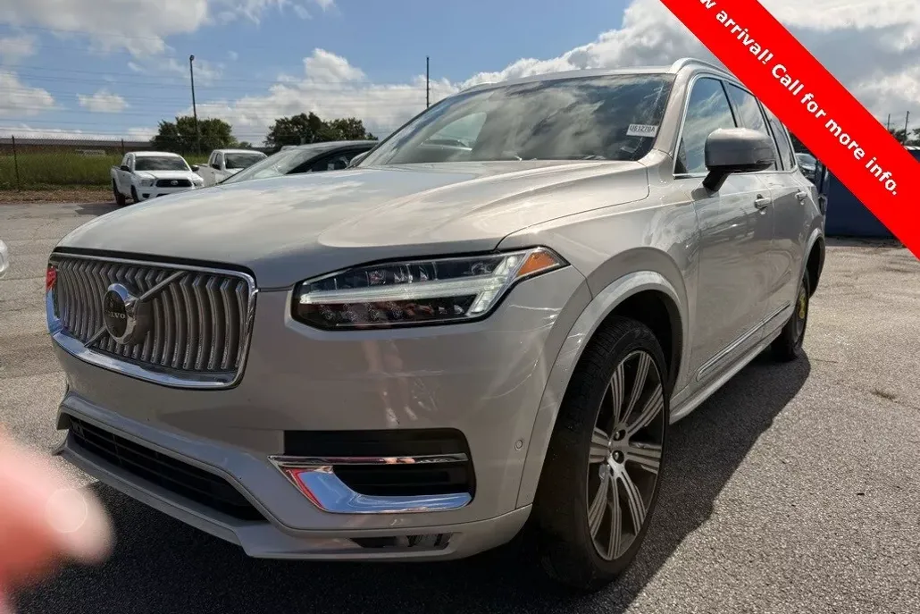 2022 Volvo XC90 T6 Inscription photo 1