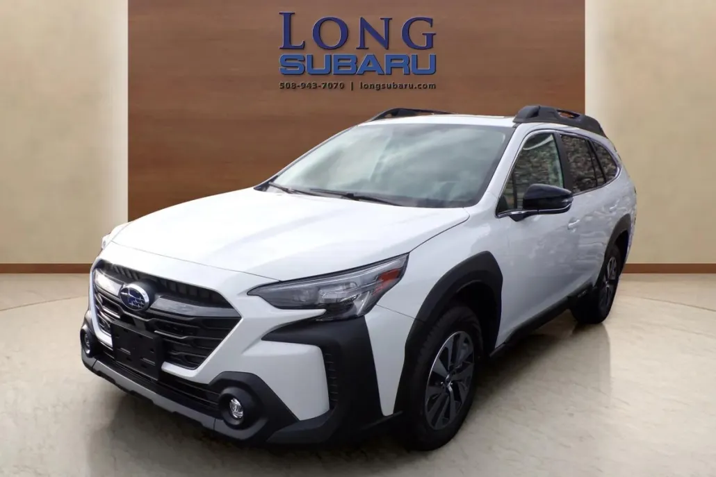 2025 Subaru Outback Premium photo 1