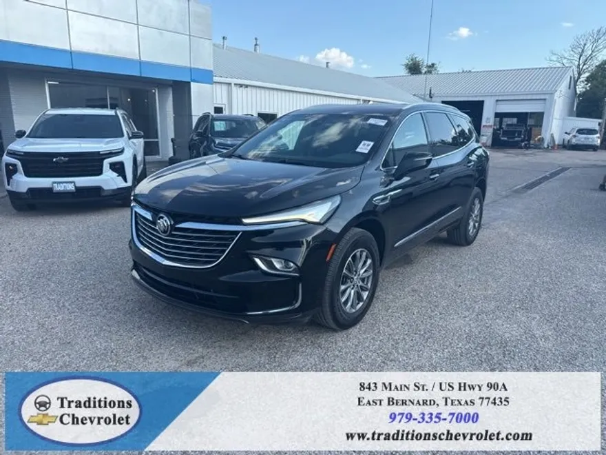 2023 Buick Enclave Essence photo 1
