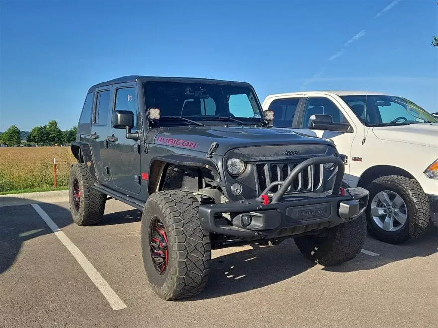 2017 Jeep Wrangler Unlimited Rubicon photo 1