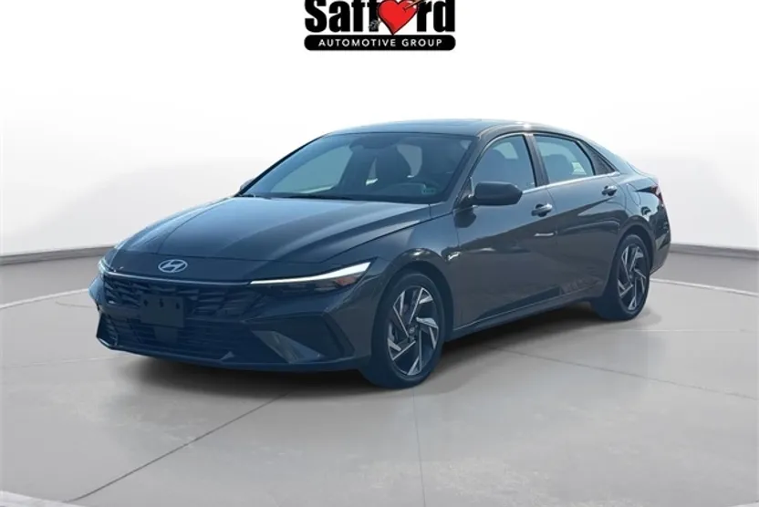 2024 Hyundai Elantra SEL Convenience photo 1