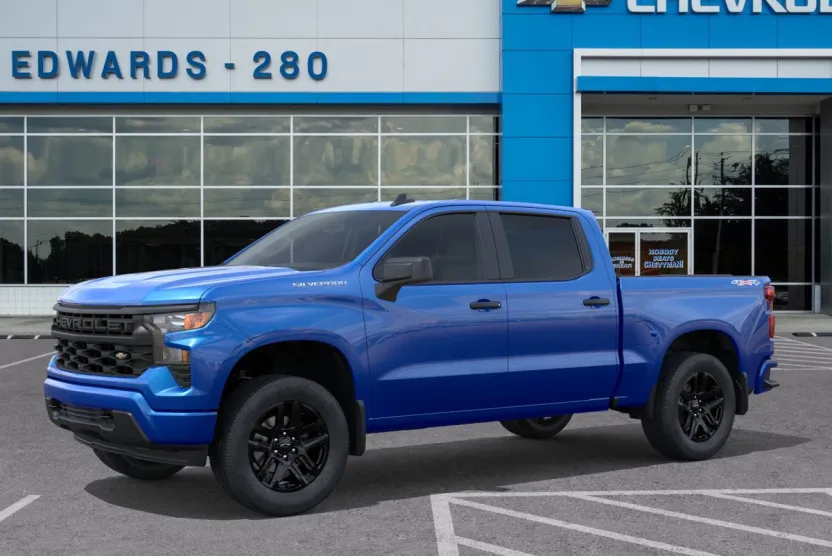 2025 Chevrolet Silverado 1500 Custom photo 1