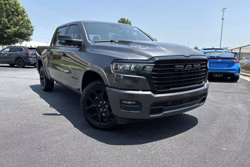 2025 Ram 1500 Laramie photo 1