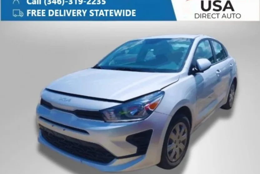 2023 Kia Rio photo 1