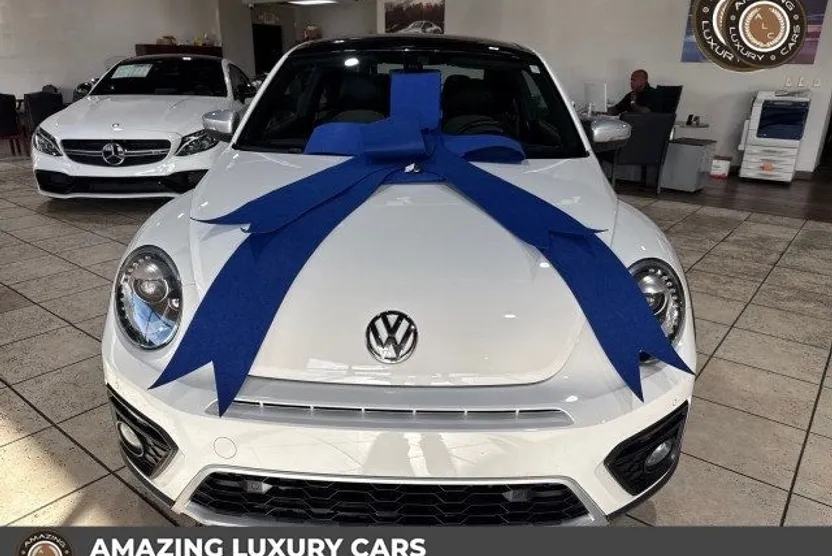 2018 Volkswagen Beetle Dune photo 1