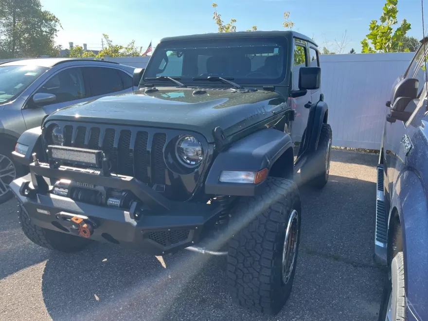 2020 Jeep Wrangler Willys photo 1