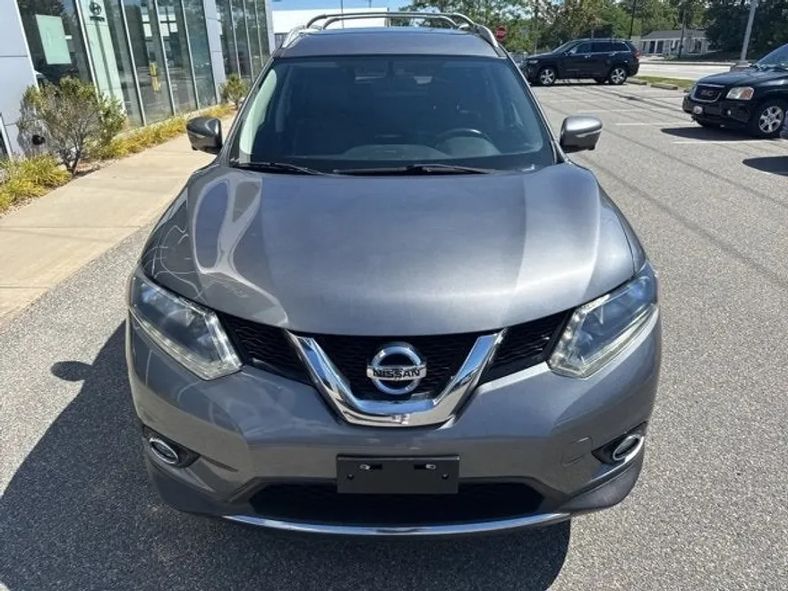 2015 Nissan Rogue SL photo 1