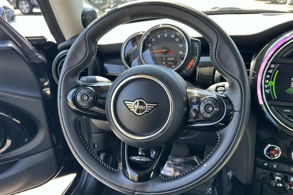 2020 Mini Cooper 2 Door Hardtop photo 1