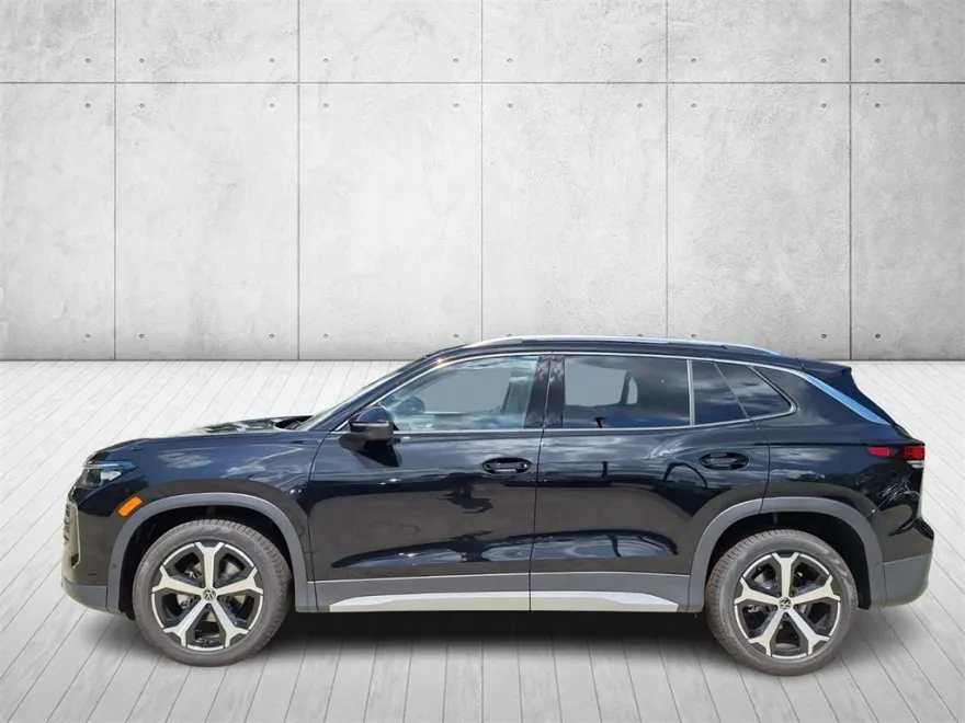 2025 Volkswagen Tiguan SE photo 1