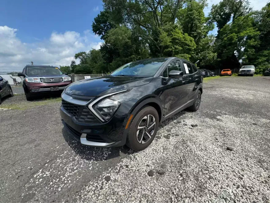2023 Kia Sportage Hybrid LX photo 1