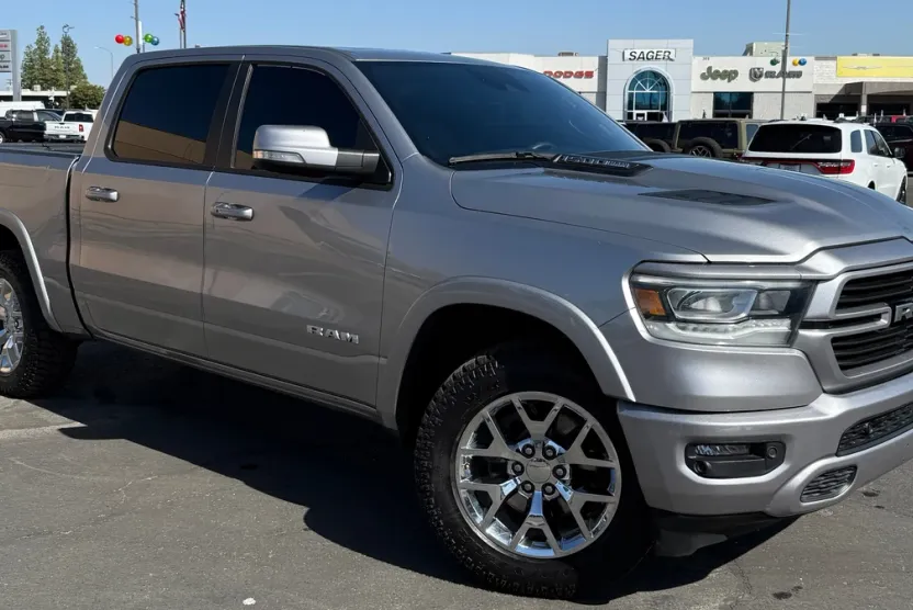 2022 Ram 1500 Laramie photo 1