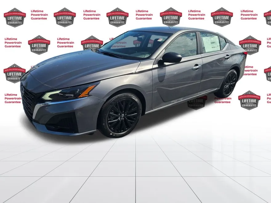 2025 Nissan Altima 2.5 SV photo 1