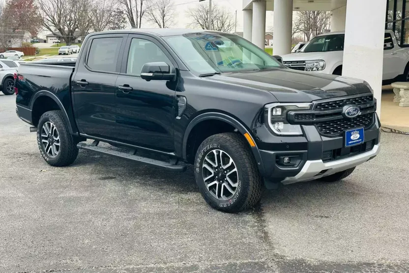2024 Ford Ranger Lariat photo 1