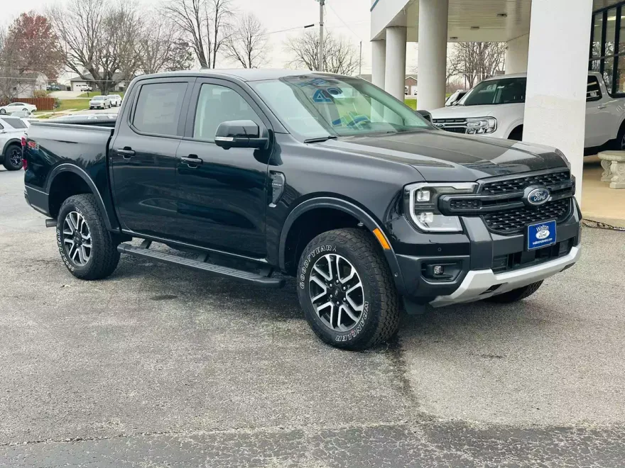 2024 Ford Ranger Lariat photo 1