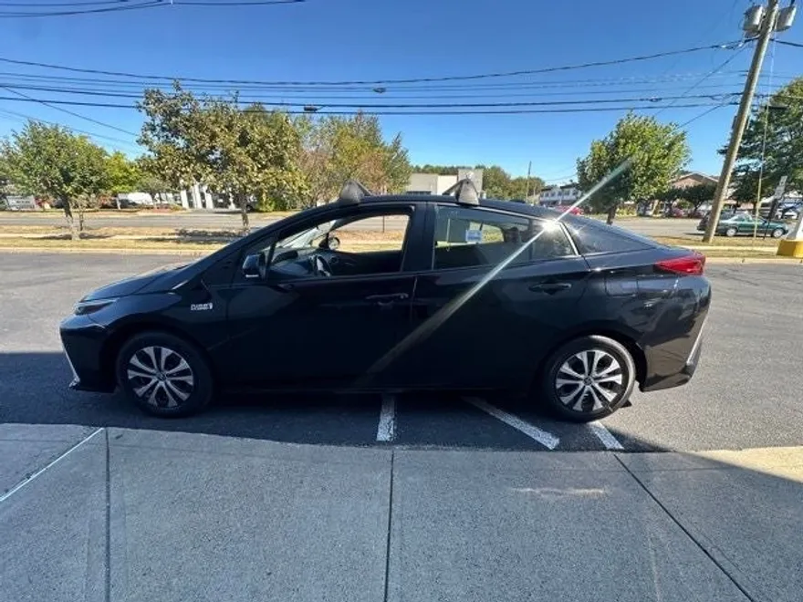 2022 Toyota Prius Prime XLE photo 1