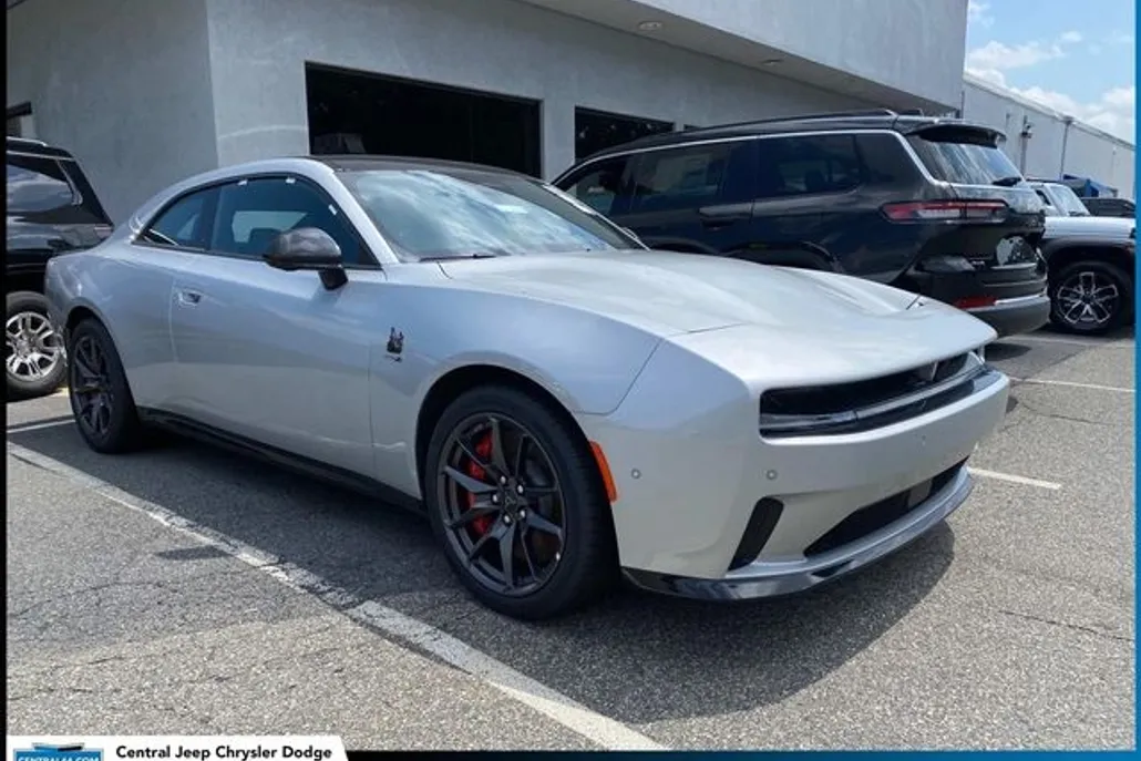 2024 Dodge Charger R/T Scat Pack photo 1
