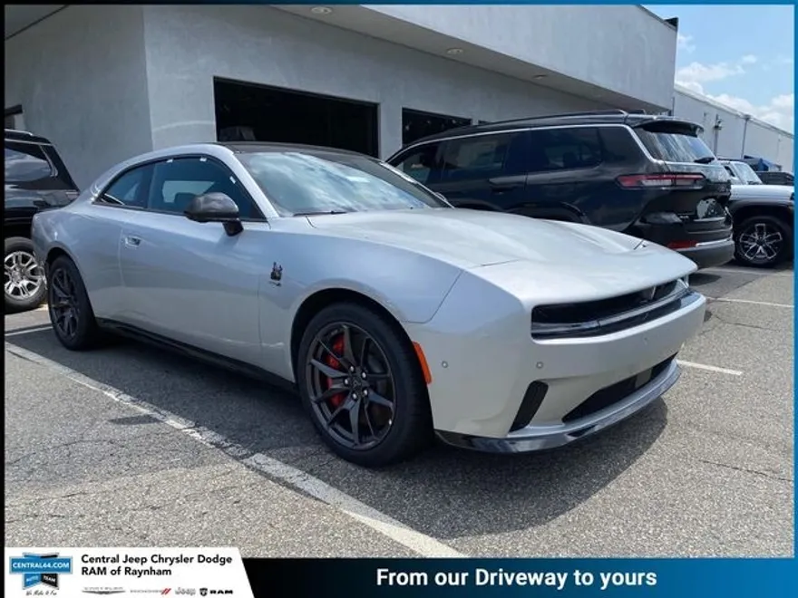 2024 Dodge Charger R/T Scat Pack photo 1