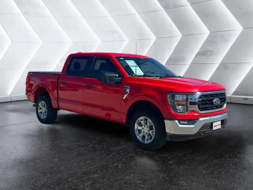 2023 Ford F-150 XLT photo 1
