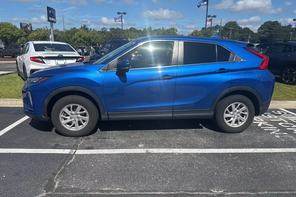 2019 Mitsubishi Eclipse Cross ES photo 1