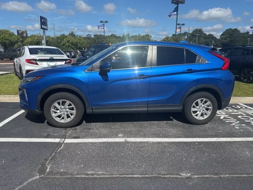 2019 Mitsubishi Eclipse Cross ES photo 1