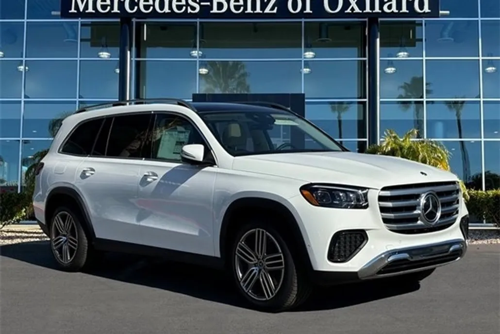 2025 Mercedes Benz GLS 450 4MATIC photo 1