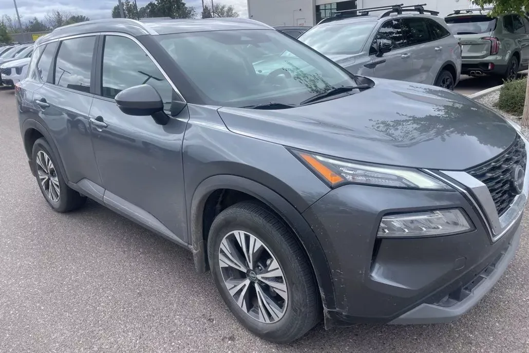 2023 Nissan Rogue SV photo 1