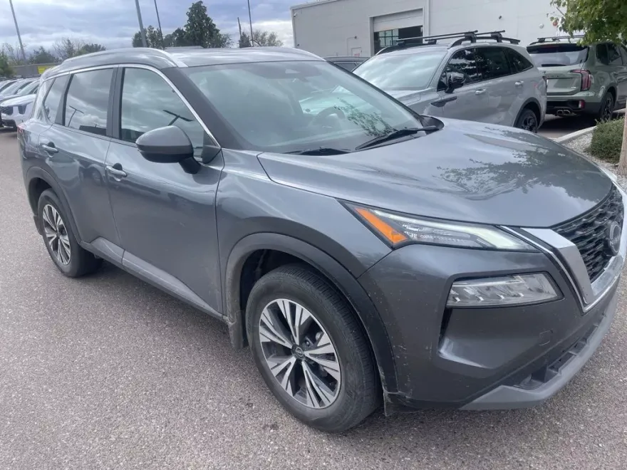2023 Nissan Rogue SV photo 1