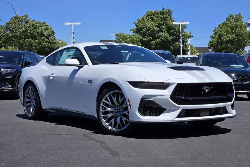 2025 Ford Mustang GT Premium photo 1