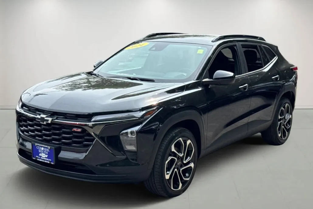 2024 Chevrolet Trax photo 1