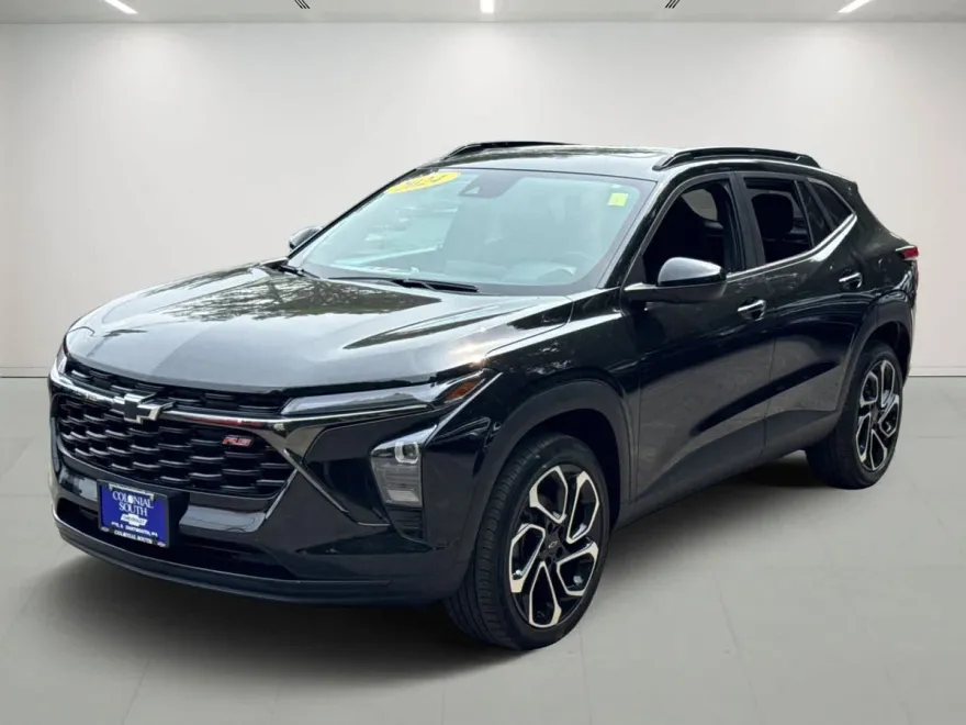 2024 Chevrolet Trax photo 1