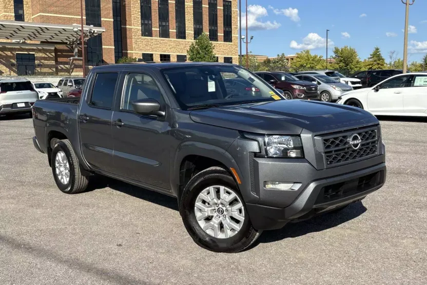 2023 Nissan Frontier SV photo 1