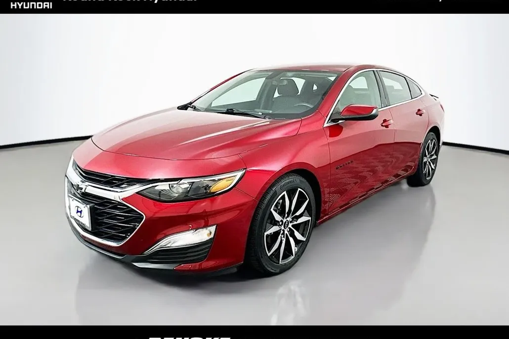 2021 Chevrolet Malibu RS photo 1