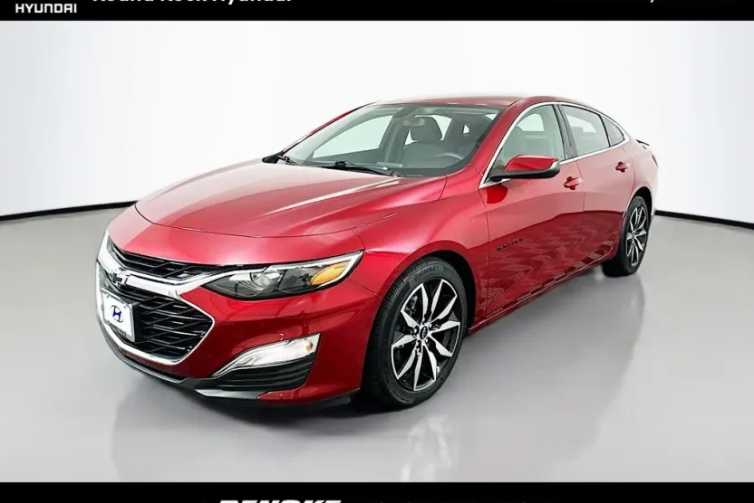 2021 Chevrolet Malibu RS photo 1