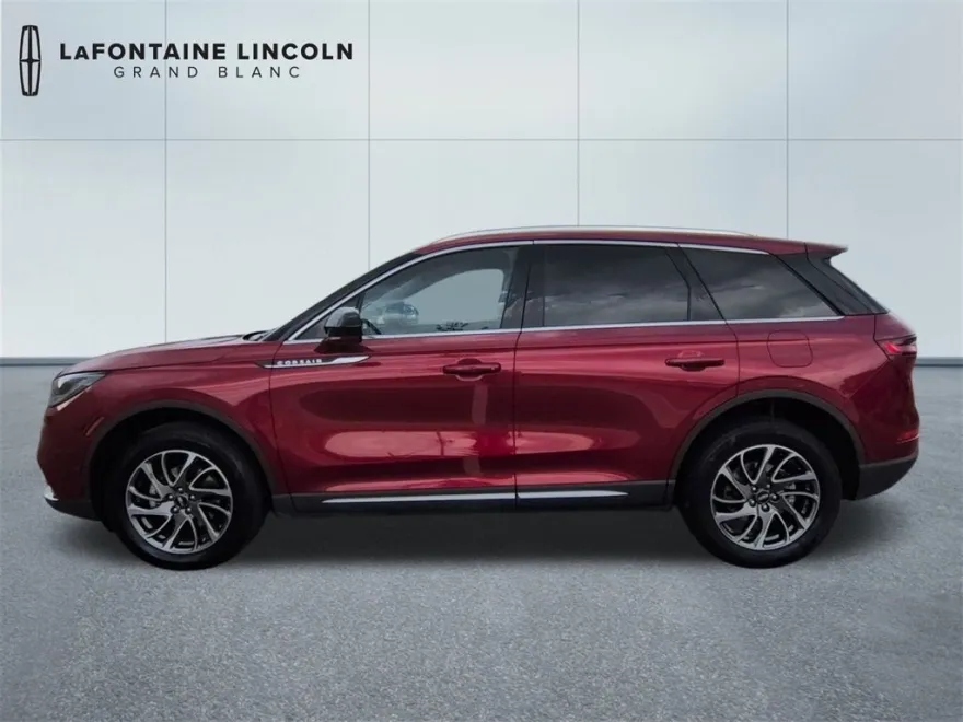 2022 Lincoln Corsair Standard photo 1