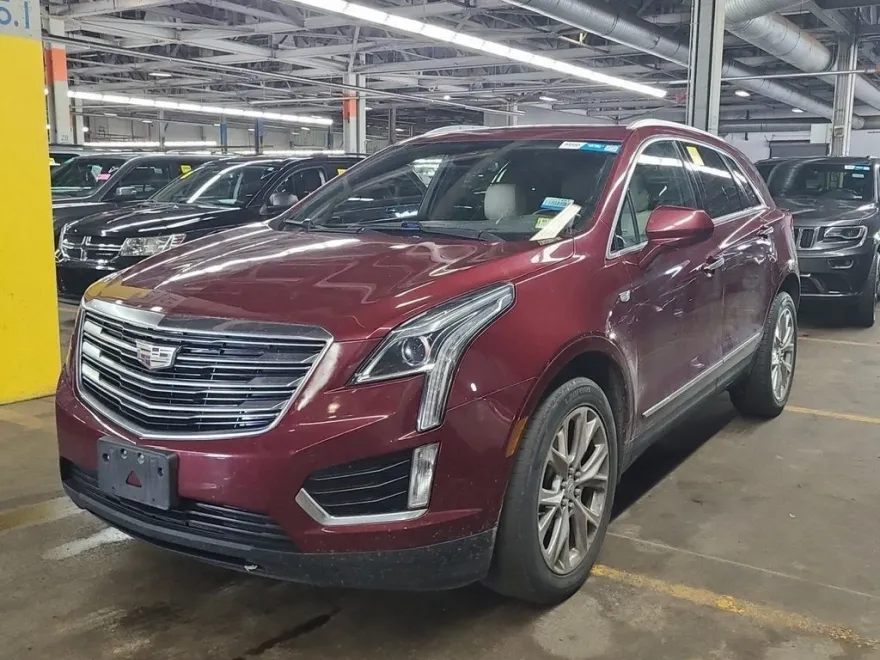 2017 Cadillac XT5 Luxury photo 1